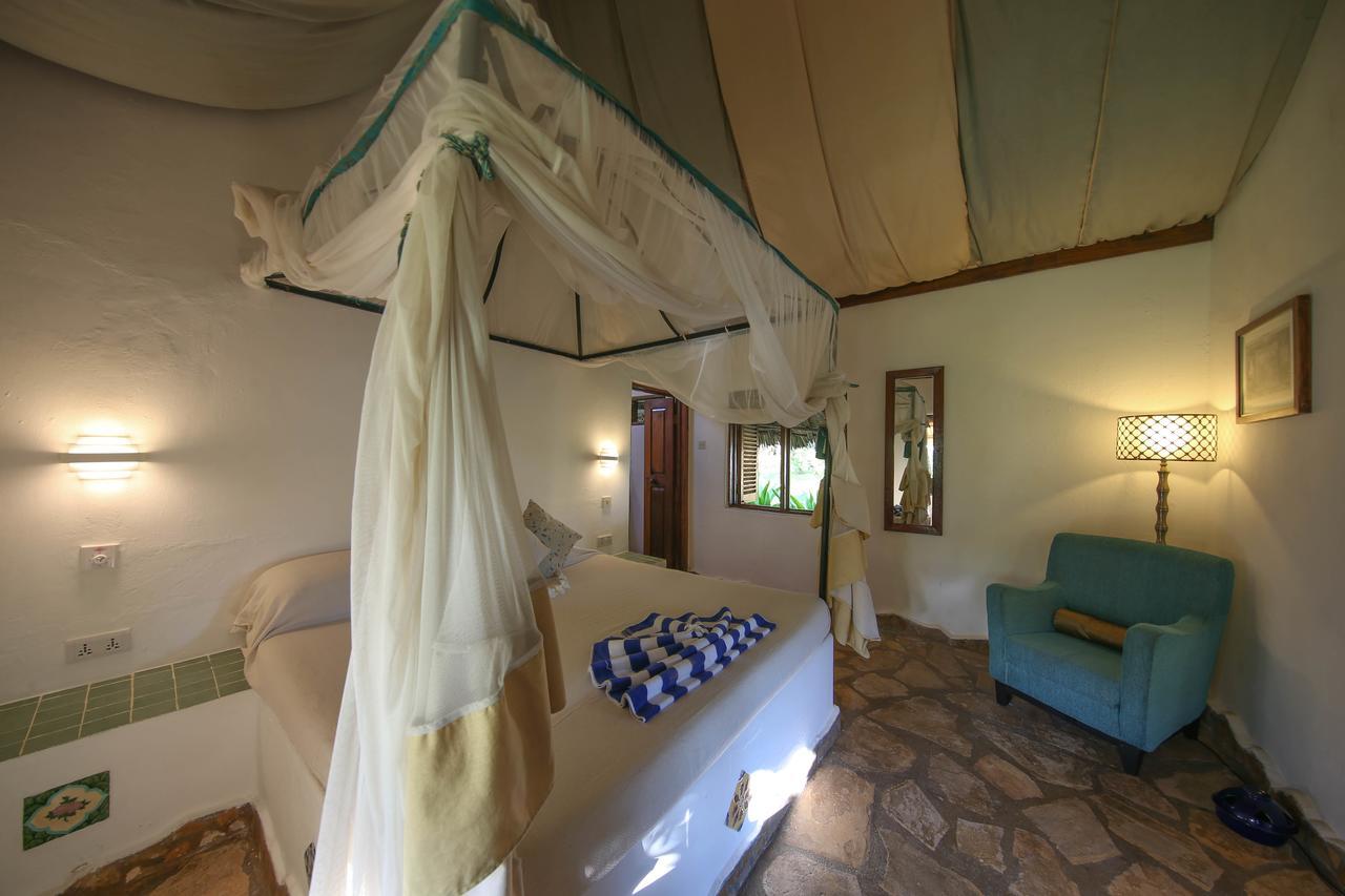 Kinasi Lodge Utende Zewnętrze zdjęcie