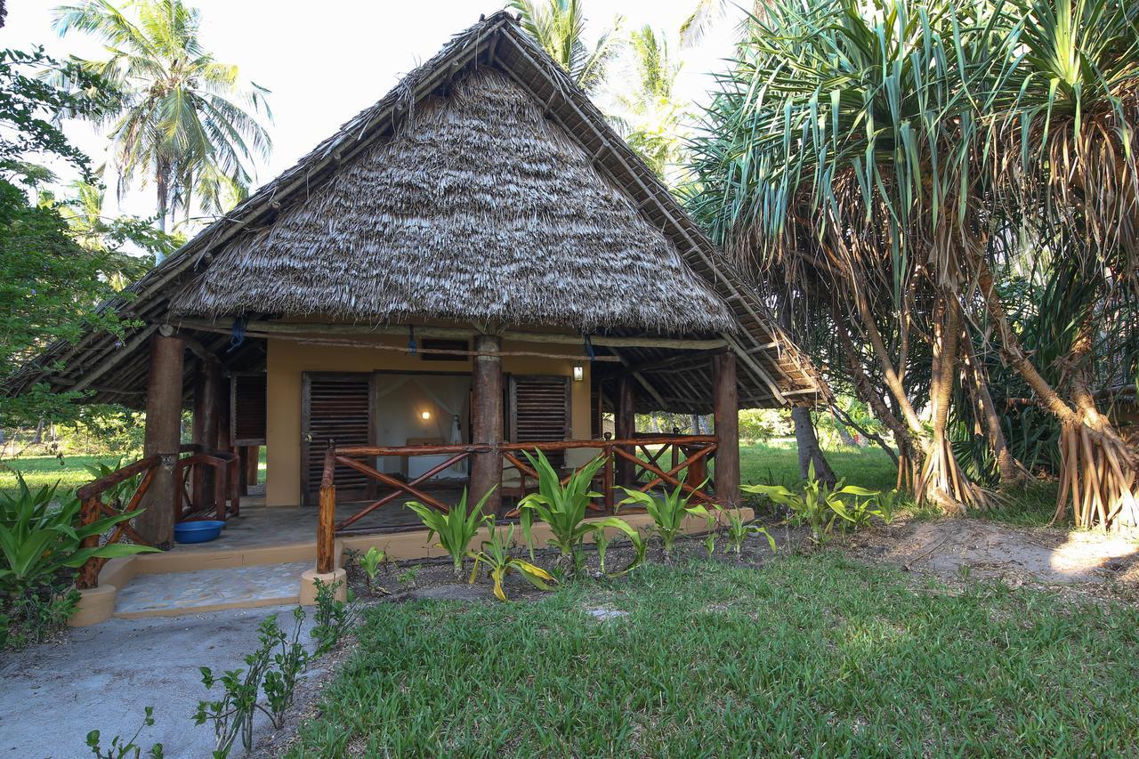 Kinasi Lodge Utende Zewnętrze zdjęcie